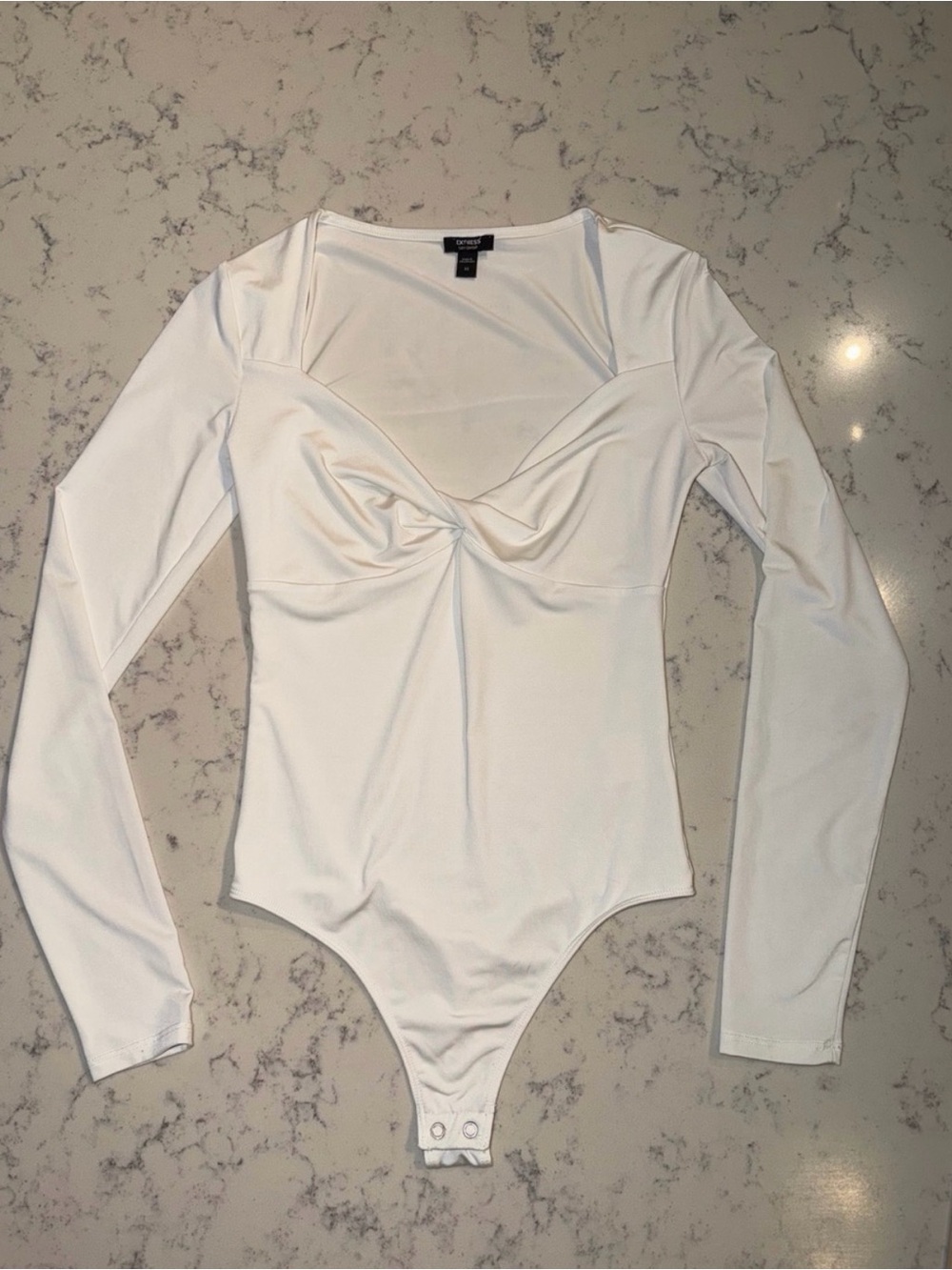 EXPRESS Body Contour Twist
Front Long Sleeve Bodysuit Size XS Bundle of 4 - Picture 6 of 9